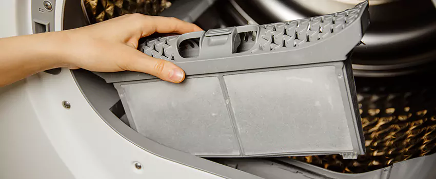 Signs Of A Clogged Dryer Lint Trap in Conroe, Texas